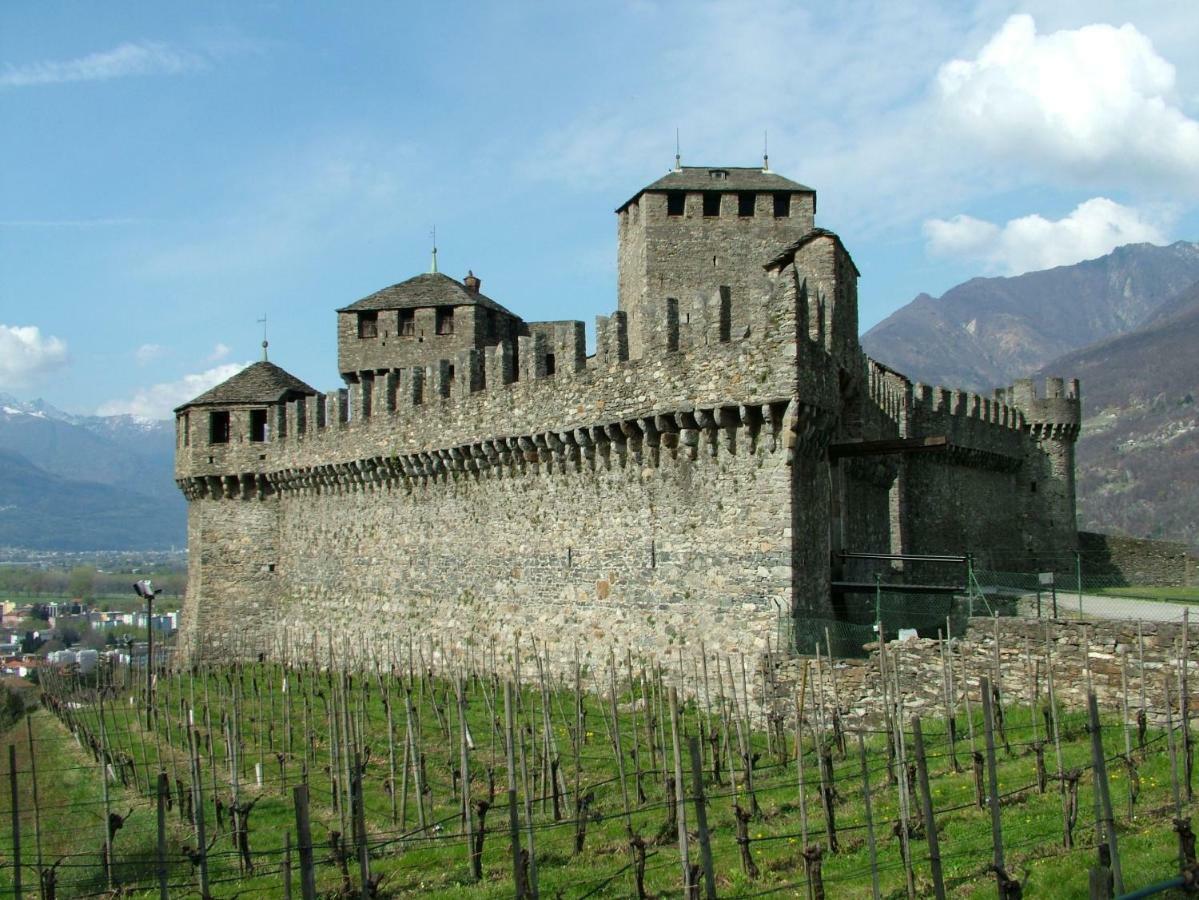 Apartmán Bellinzona Piazza Collegiata Exteriér fotografie
